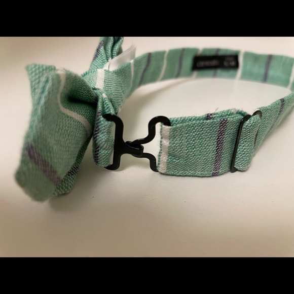 J. Crew crewcuts kids’ bow tie, green/stripe - Picture 4 of 4